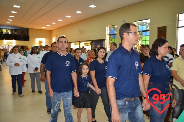 Padre Junior toma posse como novo vigário