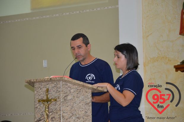 Padre Junior toma posse como novo vigário