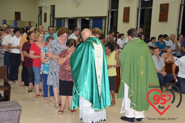 Padre Junior toma posse como novo vigário