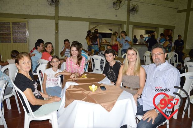 Padre Junior toma posse como novo vigário