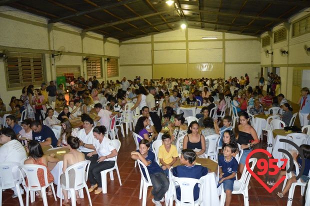 Padre Junior toma posse como novo vigário