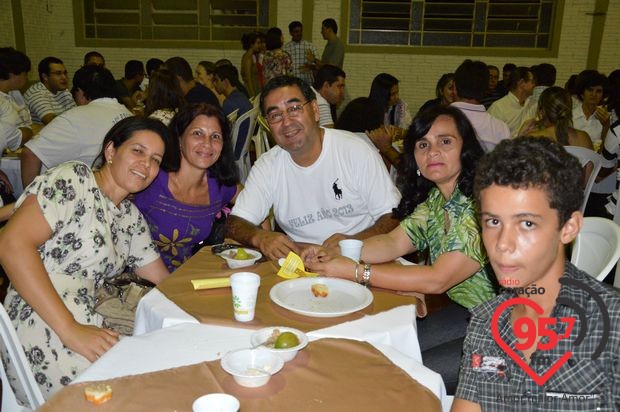 Padre Junior toma posse como novo vigário