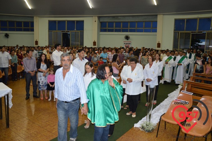Padre Paulino toma posse como pároco em Vicentina