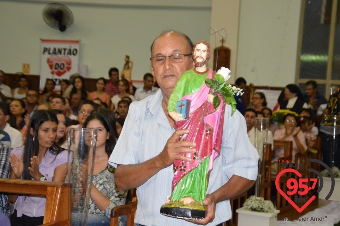 Padre Paulino toma posse como pároco em Vicentina