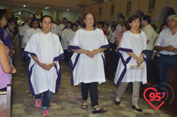 Dom Redovino celebra quarta-feira de cinzas na catedral