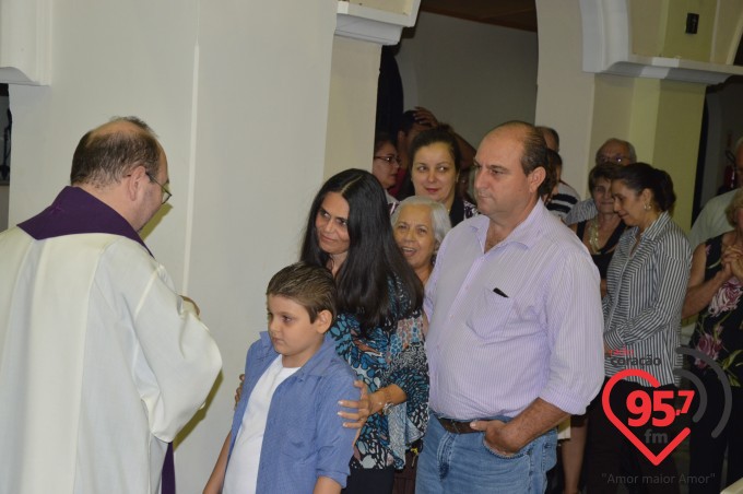 Dom Redovino celebra quarta-feira de cinzas na catedral