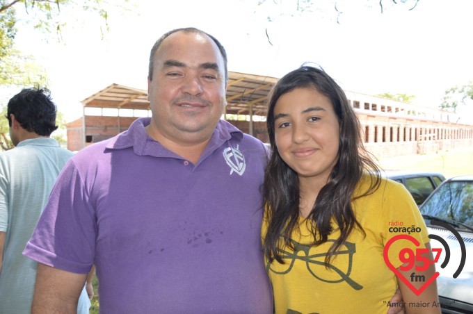 Na presença de muitos jovens, dom Redovino abre campanha da fraternidade no santuário