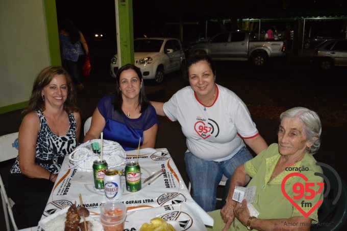 Rádio Coração prestigia noite do espetinho, no Barreirão.