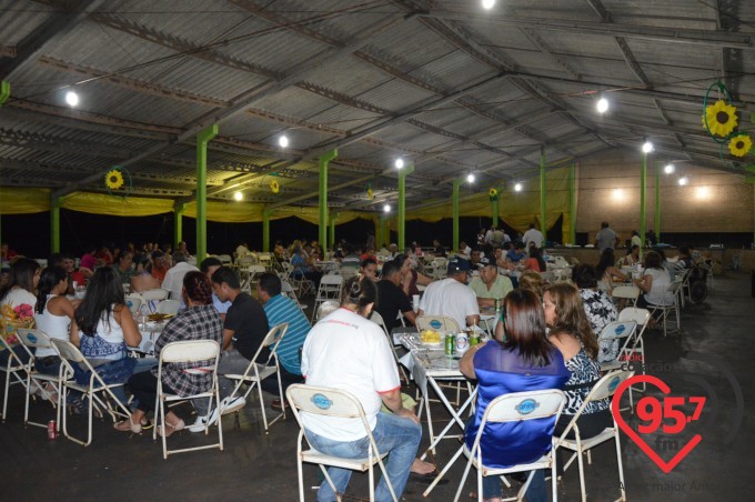 Rádio Coração prestigia noite do espetinho, no Barreirão.
