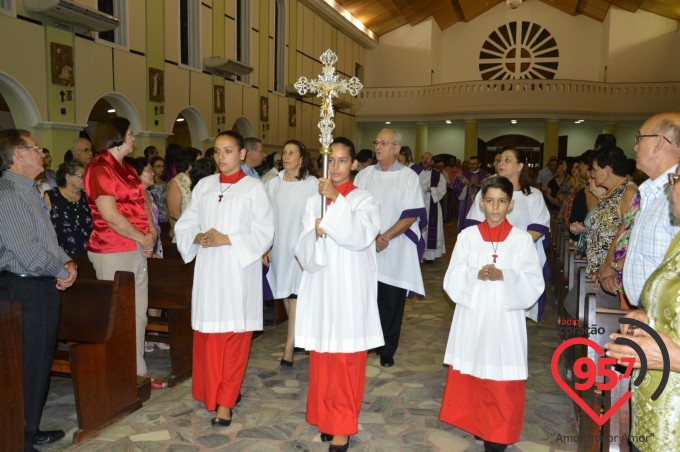 Pe. Crispim e Pe. Leão Comemoram aniversário juntos em missa na catedral