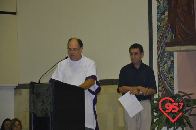 Pe. Crispim e Pe. Leão Comemoram aniversário juntos em missa na catedral