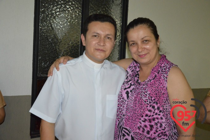 Pe. Crispim e Pe. Leão Comemoram aniversário juntos em missa na catedral