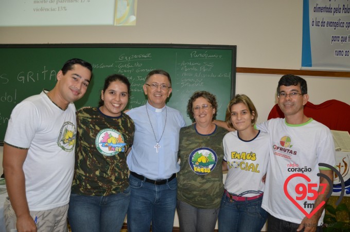 IPAD recebe jovens de toda diocese com palestras de Dom Eduardo