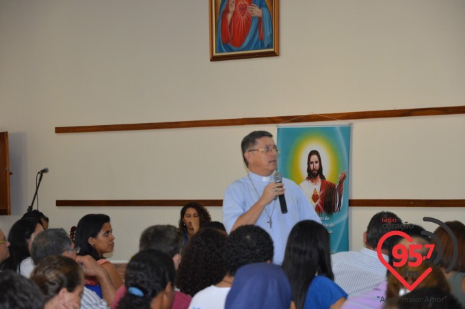 IPAD recebe jovens de toda diocese com palestras de Dom Eduardo