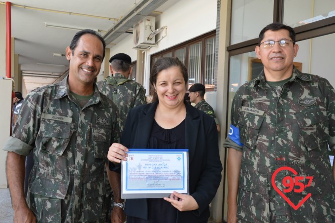 FTM recebe título de 'Amiga da 14a. Cia Com de Dourados'
