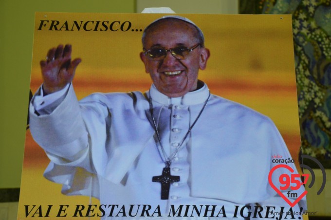 Bispo celebra Missa pelo Papa Francisco