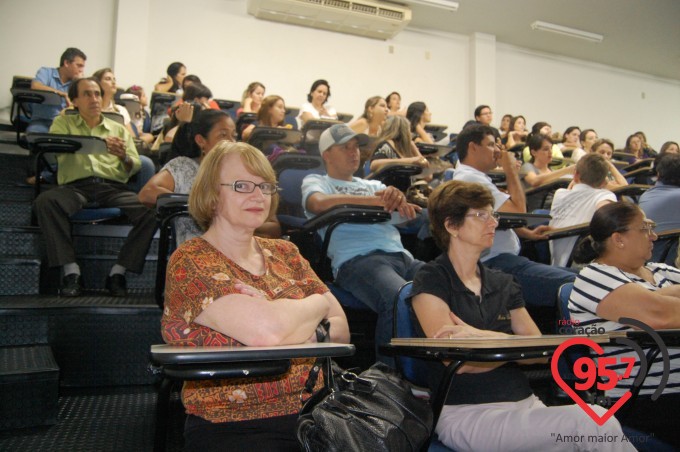 EIC abre ciclo de palestras educacionais aos pais e alunos