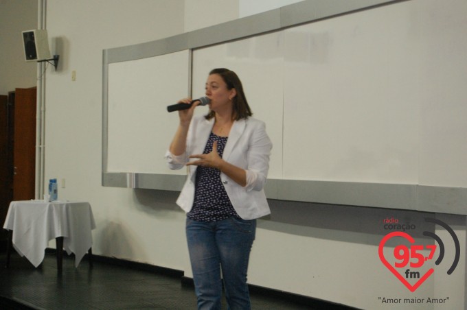EIC abre ciclo de palestras educacionais aos pais e alunos