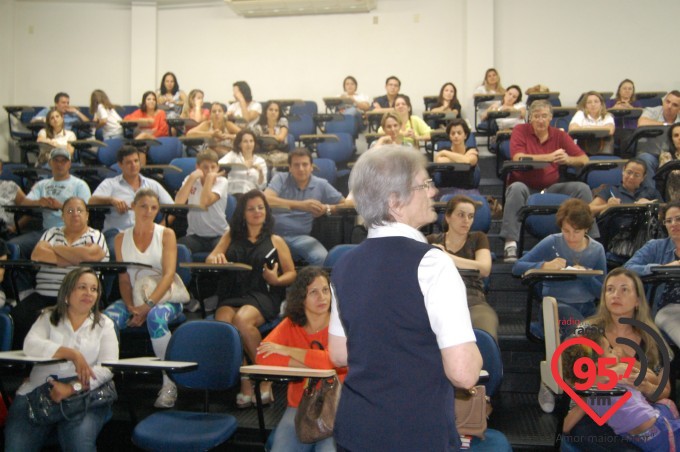 EIC abre ciclo de palestras educacionais aos pais e alunos