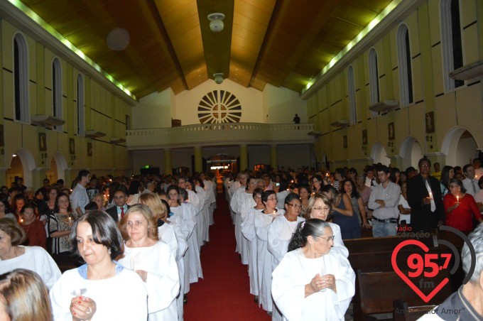Pe. Leão celebra o sábado santo na catedral