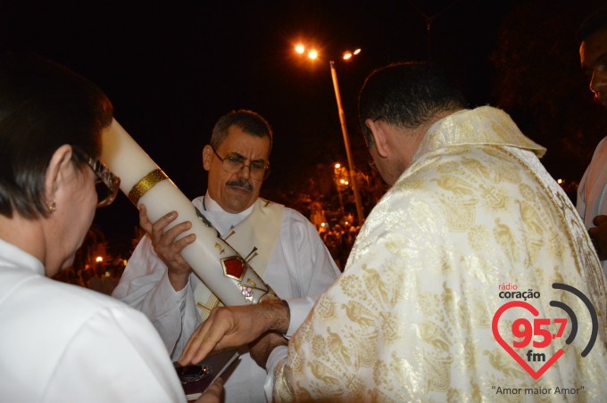 Pe. Leão celebra o sábado santo na catedral