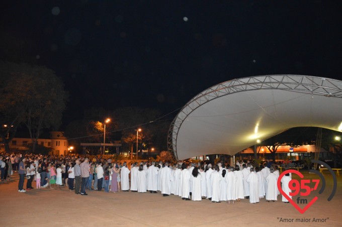 Pe. Leão celebra o sábado santo na catedral