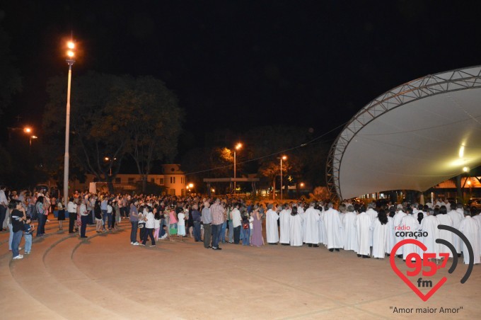 Pe. Leão celebra o sábado santo na catedral