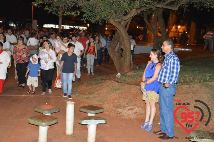 Pe. Leão celebra o sábado santo na catedral