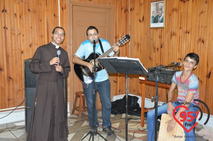 Encontro de casais no Santuário N.S. Aparecida
