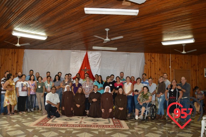 Encontro de casais no Santuário N.S. Aparecida