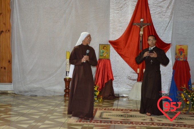 Encontro de casais no Santuário N.S. Aparecida