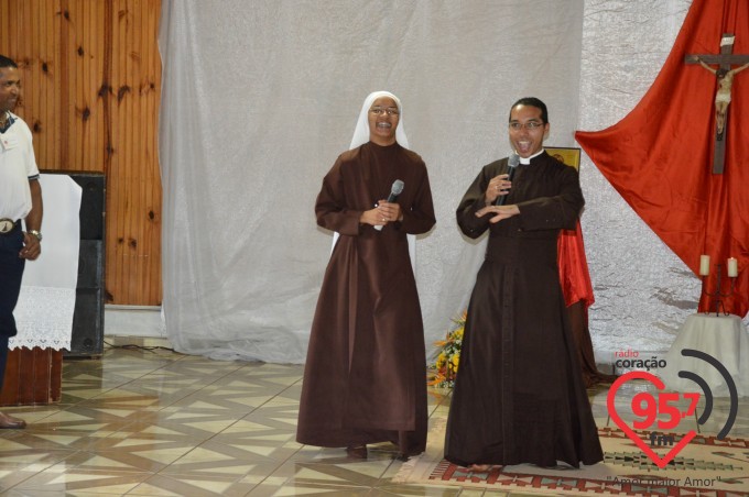 Encontro de casais no Santuário N.S. Aparecida