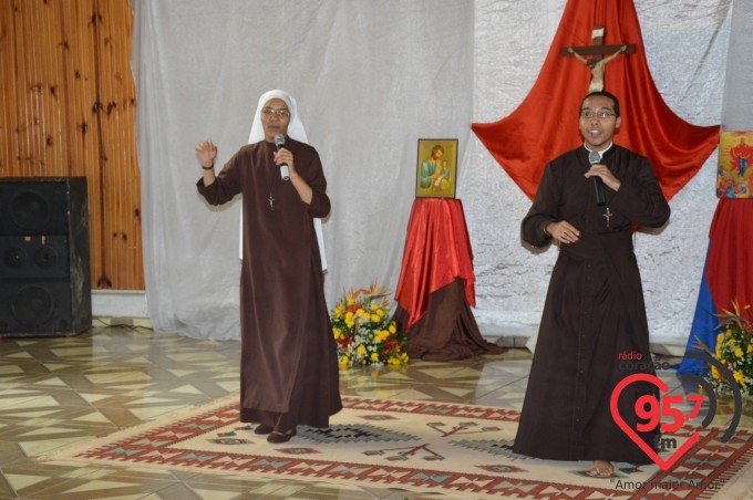 Encontro de casais no Santuário N.S. Aparecida