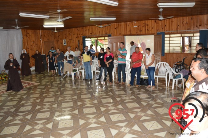 Encontro de casais no Santuário N.S. Aparecida