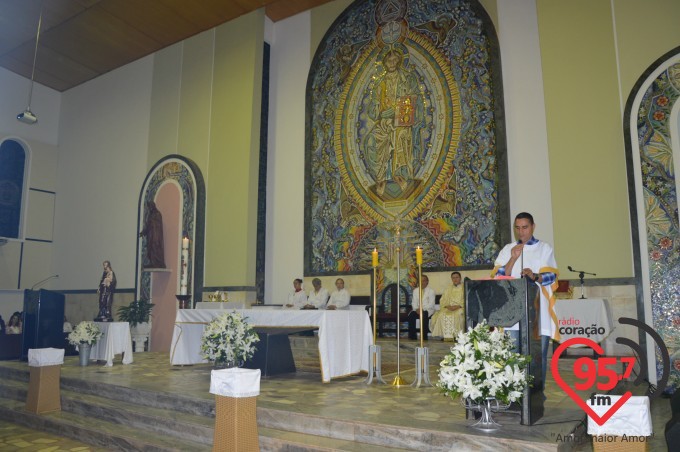 Pe. Crispim celebra Missa pelos 14 anos da Fundação Terceiro Milênio
