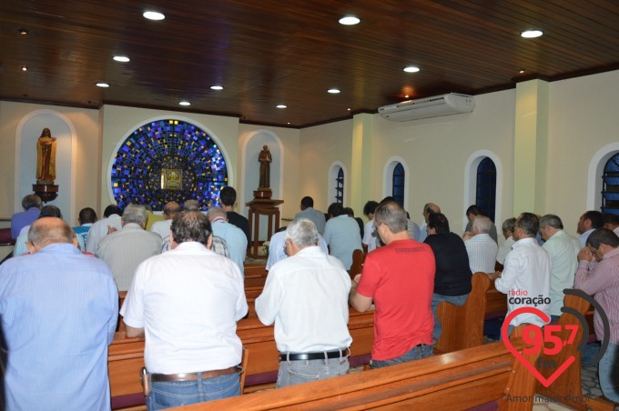 Terço dos homens na Catedral