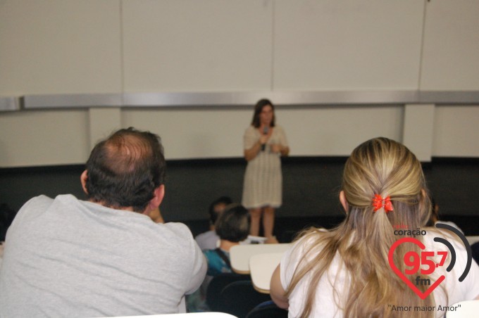 EIC realiza palestra como o tema: Educação e Limites