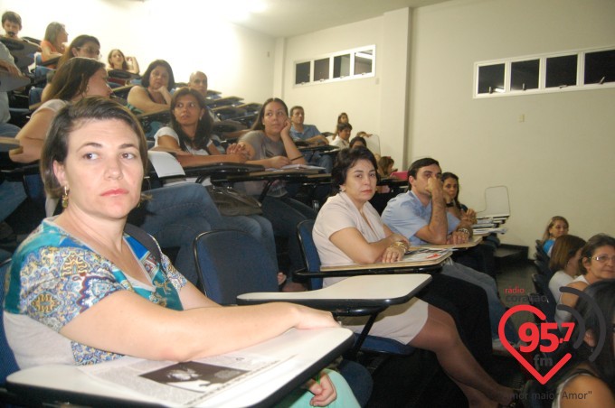 EIC realiza palestra como o tema: Educação e Limites