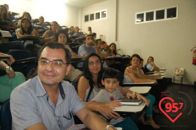 EIC realiza palestra como o tema: Educação e Limites
