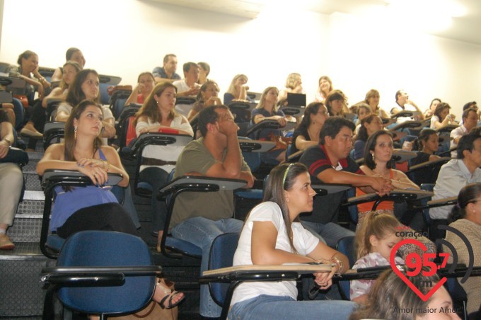 EIC realiza palestra como o tema: Educação e Limites