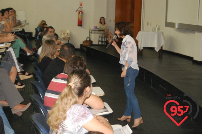 EIC realiza palestra como o tema: Educação e Limites