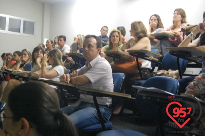 EIC realiza palestra como o tema: Educação e Limites
