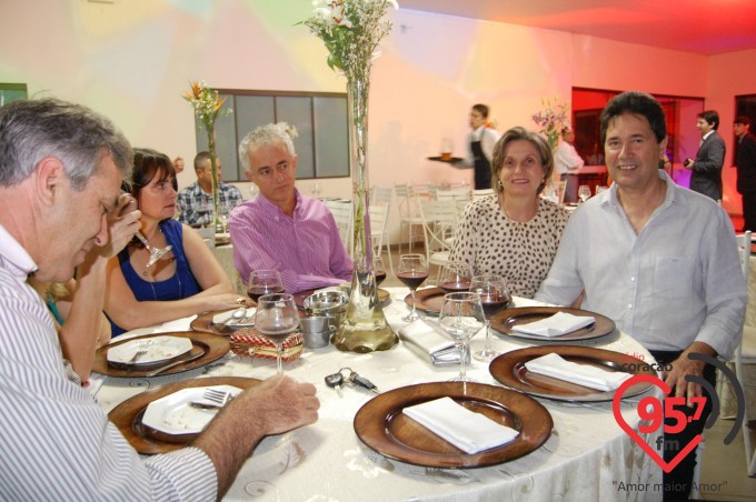 Jantar dançante na paróquia São Carlos