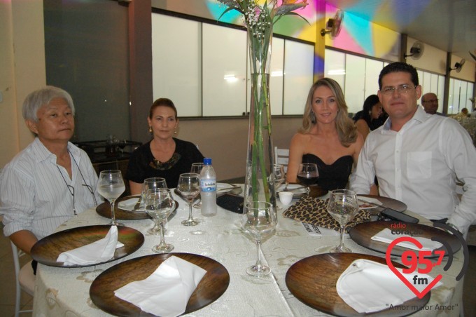 Jantar dançante na paróquia São Carlos