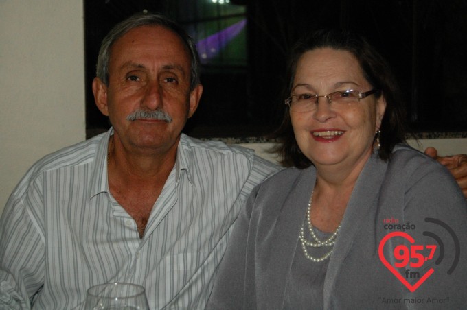 Jantar dançante na paróquia São Carlos