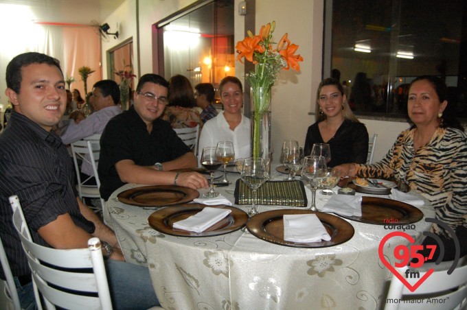 Jantar dançante na paróquia São Carlos