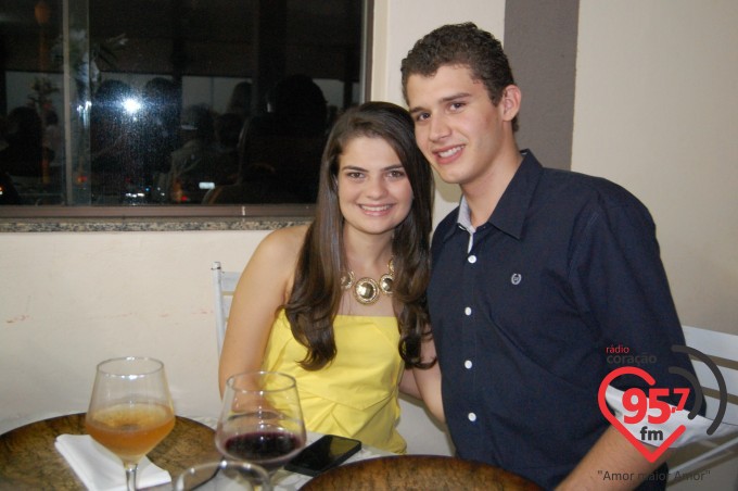 Jantar dançante na paróquia São Carlos