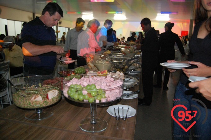 Jantar dançante na paróquia São Carlos