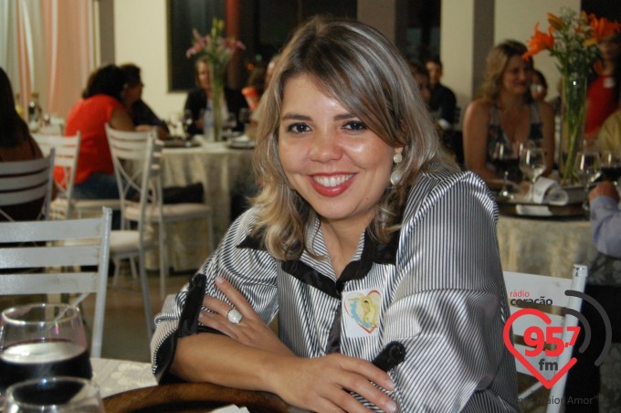 Jantar dançante na paróquia São Carlos