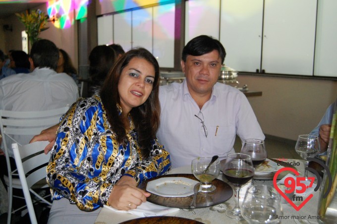 Jantar dançante na paróquia São Carlos